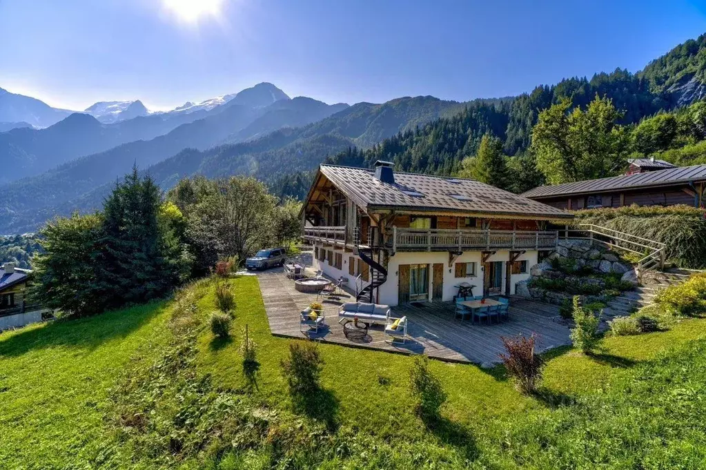 Дом в Краснодарский край, Сочи с. Эстосадок, ул. Февральская (350 м) - Фото 1