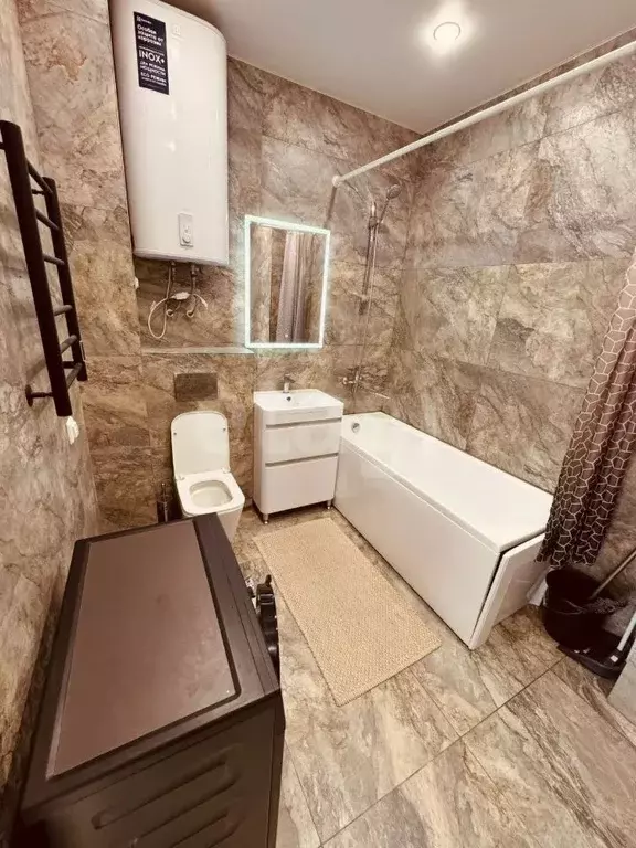 2-к кв. Сахалинская область, Южно-Сахалинск ул. Ленина, 563к5 (69.0 м) - Фото 0