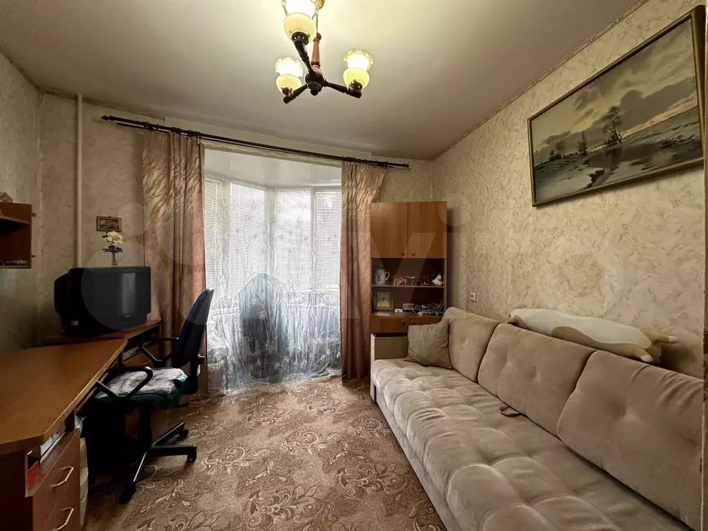 Комната 35 м в 6-к., 3/14 эт. - Фото 1