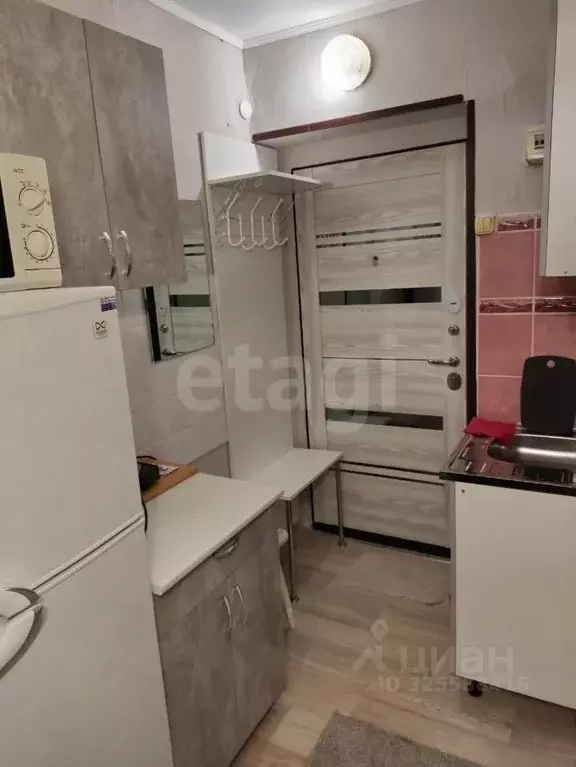 Студия Красноярский край, Красноярск ул. Толстого, 45 (14.0 м) - Фото 1