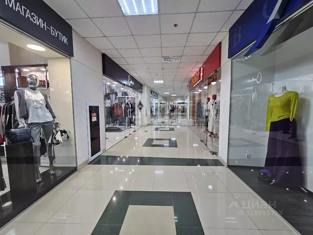 Торговая площадь в Крым, Симферополь ул. Набережная имени 60-летия ... - Фото 1