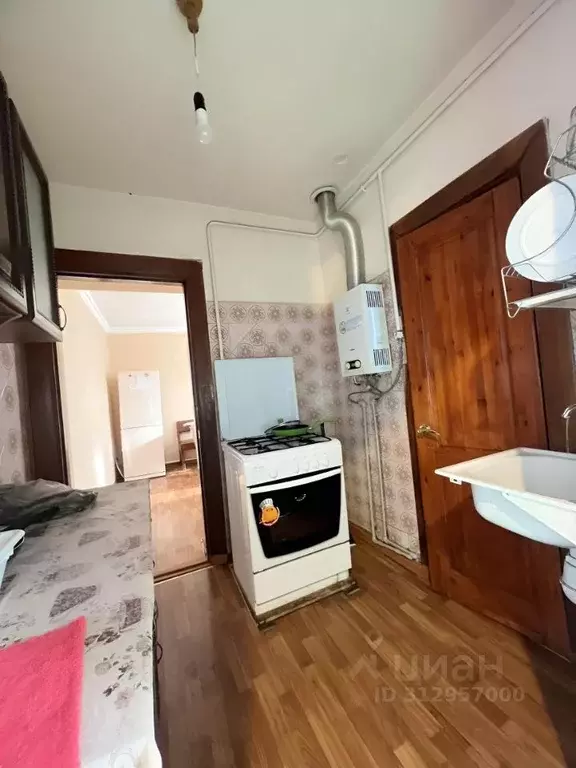 Дом в Северная Осетия, Владикавказ ул. Декабристов, 34 (100 м) - Фото 1