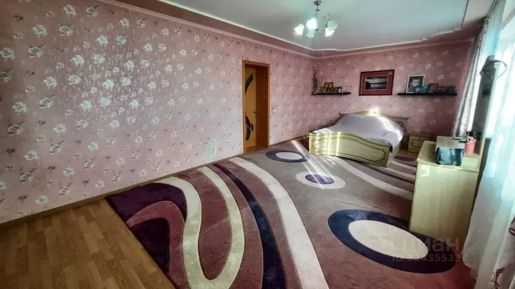 3-к кв. Краснодарский край, Абинск Заводская ул., 1 (195.0 м) - Фото 1