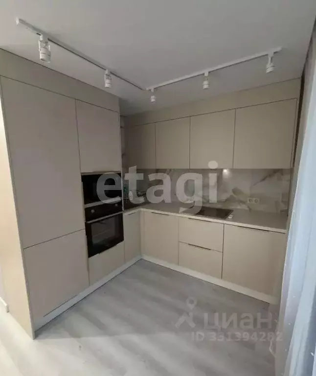 1-к кв. Тюменская область, Тюмень ул. Константина Посьета, 3 (40.8 м) - Фото 0