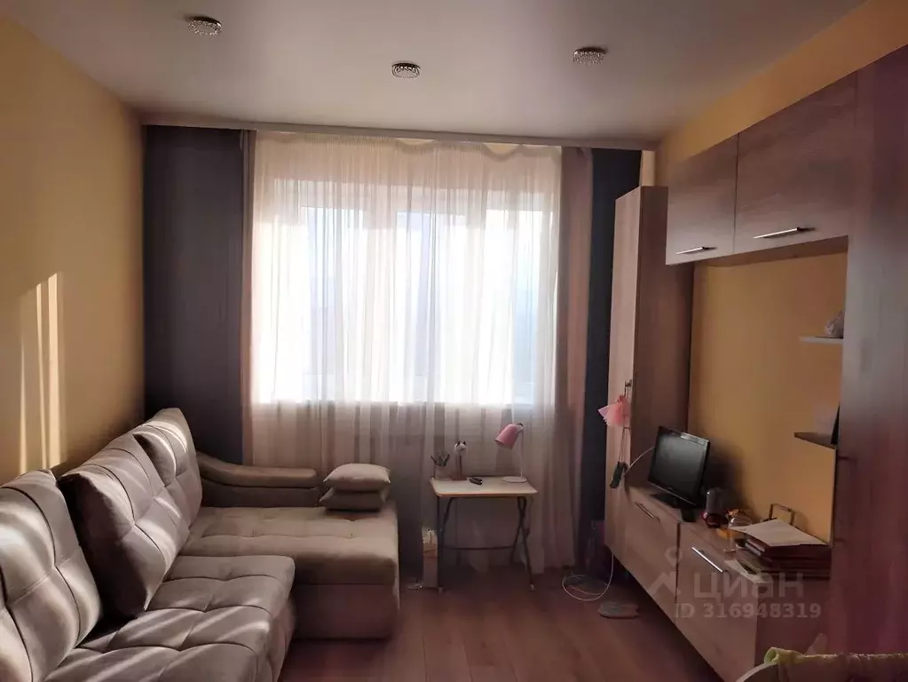 2-к кв. Ульяновская область, Ульяновск ул. Кирова, 6/2 (54.0 м) - Фото 1