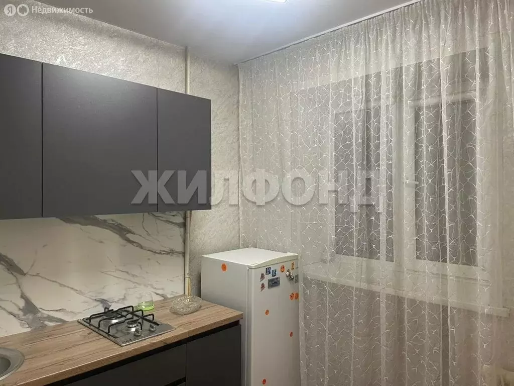 1-комнатная квартира: Барнаул, улица Глушкова, 30 (30 м) - Фото 0