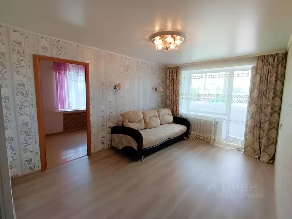 3-к кв. Пермский край, Кунгур ул. Ленина, 42 (50.3 м) - Фото 2