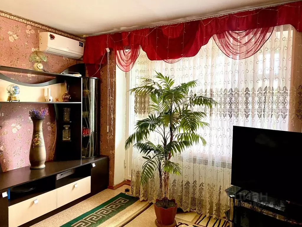 3-к кв. Краснодарский край, Лабинск ул. Демьяна Бедного, 107 (70.0 м) - Фото 1