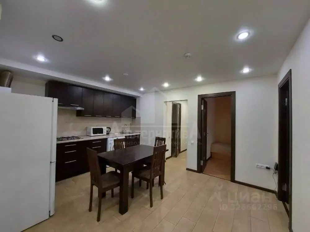 2-к кв. Ставропольский край, Кисловодск ул. Кольцова (60.1 м) - Фото 1