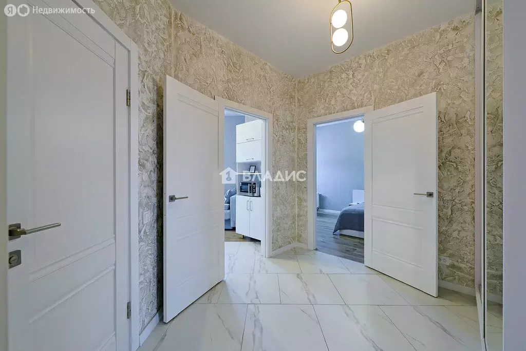 3-комнатная квартира: Калининград, Клиническая улица, 19А (104.7 м) - Фото 1