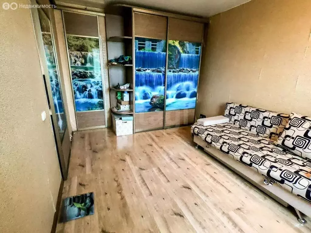 3-комнатная квартира: Челябинск, улица Южный Бульвар, 11 (68.3 м) - Фото 2