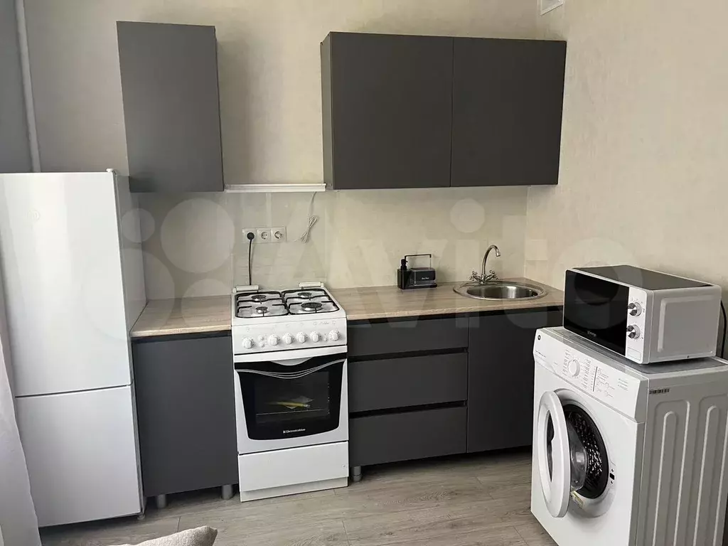 1-к. квартира, 38 м, 2/9 эт. - Фото 0
