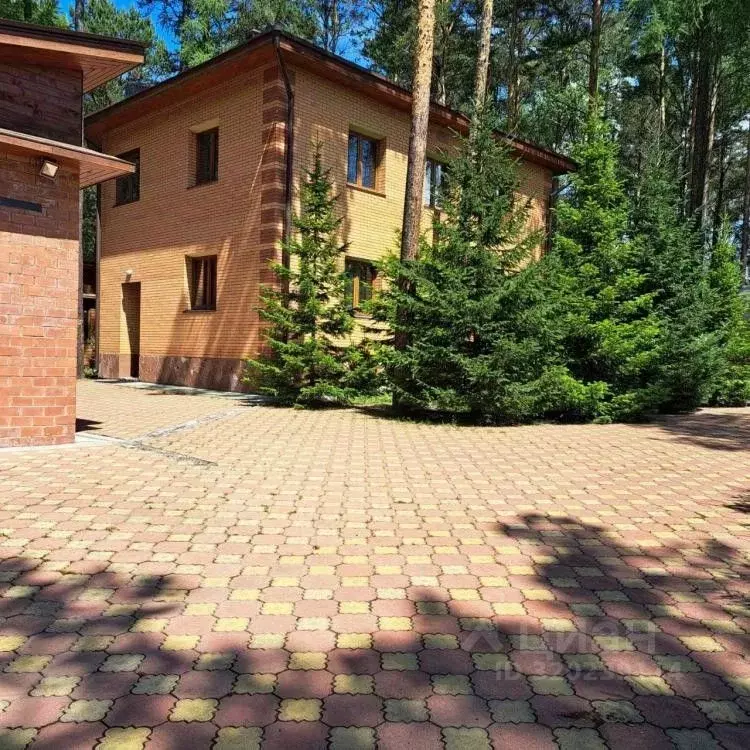 Дом в Иркутская область, Иркутский муниципальный округ, пос. Большая ... - Фото 0