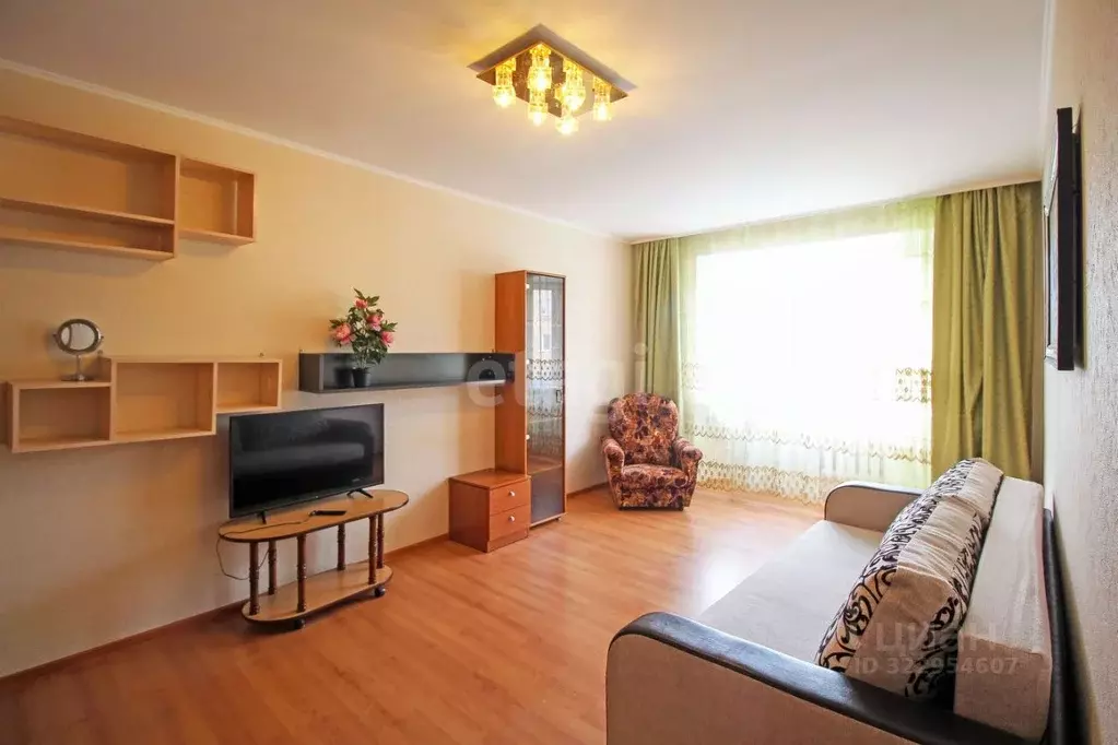 1-к кв. Ямало-Ненецкий АО, Новый Уренгой Надымская ул., 3А (37.8 м) - Фото 0