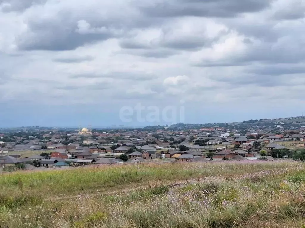 Участок в Ингушетия, Назрановский район, с. Плиево ул. Гудантова ... - Фото 1