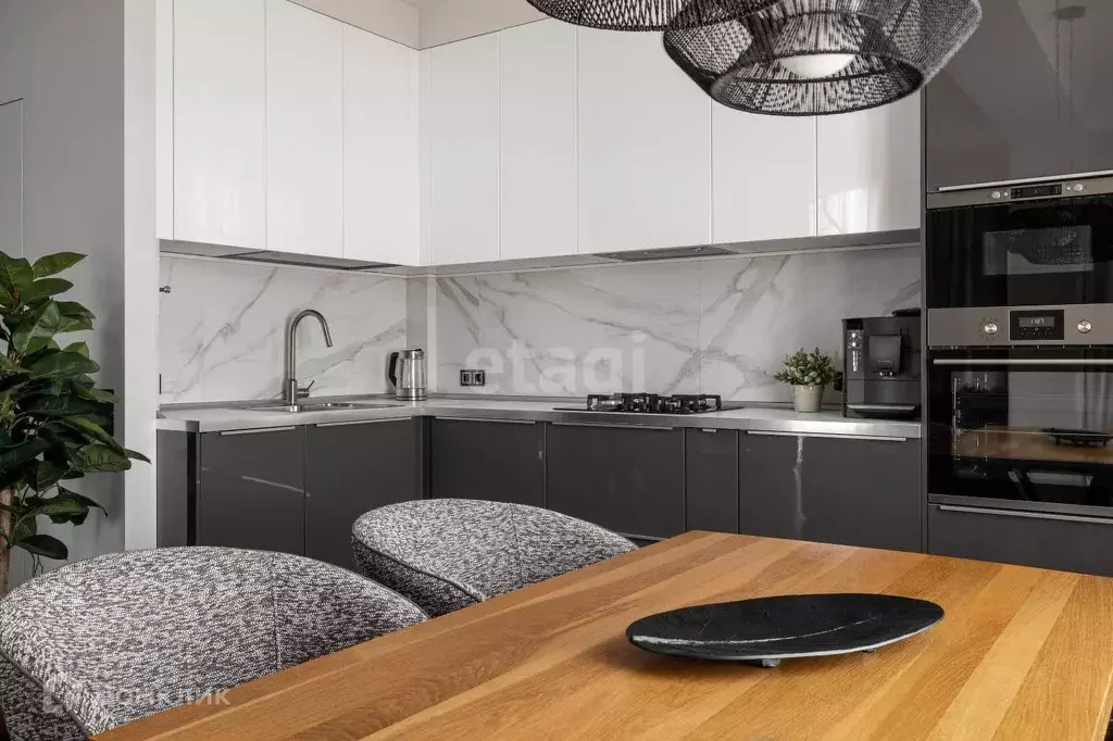 Продаётся 2-к квартира, 60 м - Фото 1