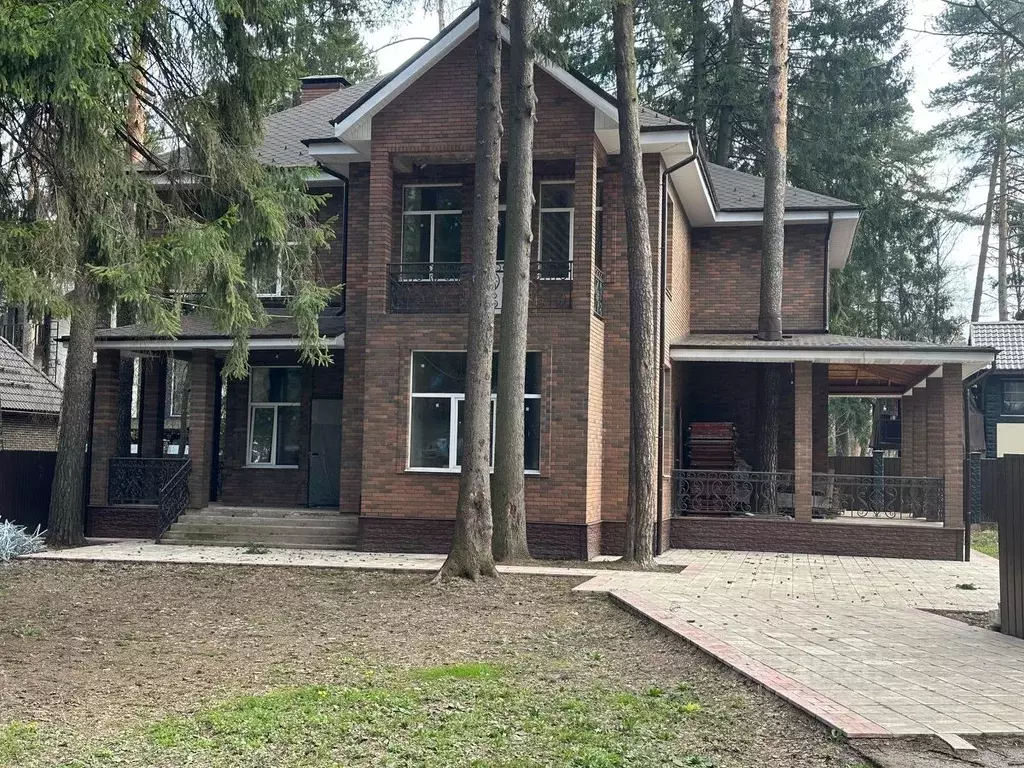 Дом в Московская область, Мытищи Солнечная ул., 4 (250 м) - Фото 0