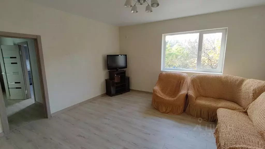 2-к кв. Крым, Феодосия ул. Челнокова, 53 (57.0 м) - Фото 1