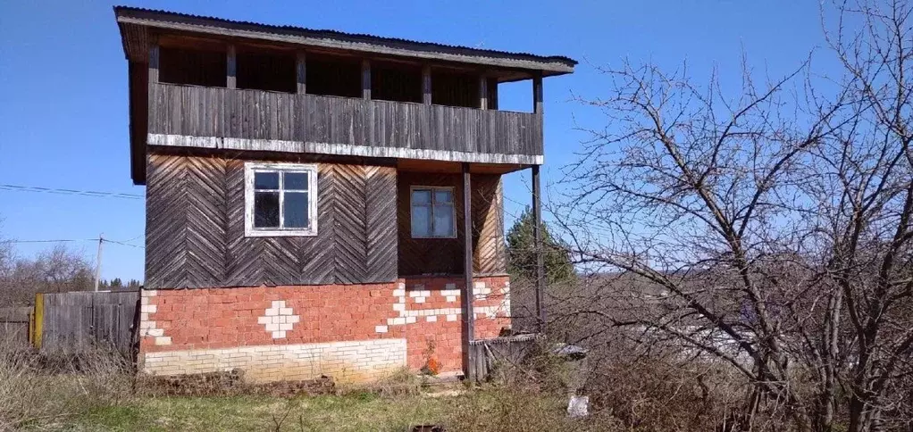 Дом в Удмуртия, Завьяловский район, с. Гольяны ул. Максима Горького, ... - Фото 0