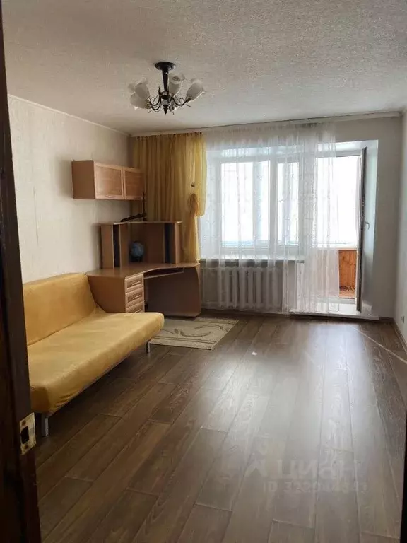 3-к кв. Ханты-Мансийский АО, Пыть-Ях 1-й Центральный мкр, 18 (61.2 м) - Фото 1