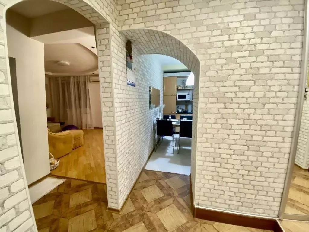 4-к кв. Волгоградская область, Волжский просп. Дружбы, 113 (90.0 м) - Фото 2