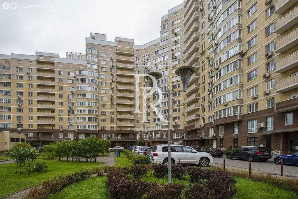 3-комнатная квартира: Москва, улица Покрышкина, 8к1 (90 м) - Фото 1