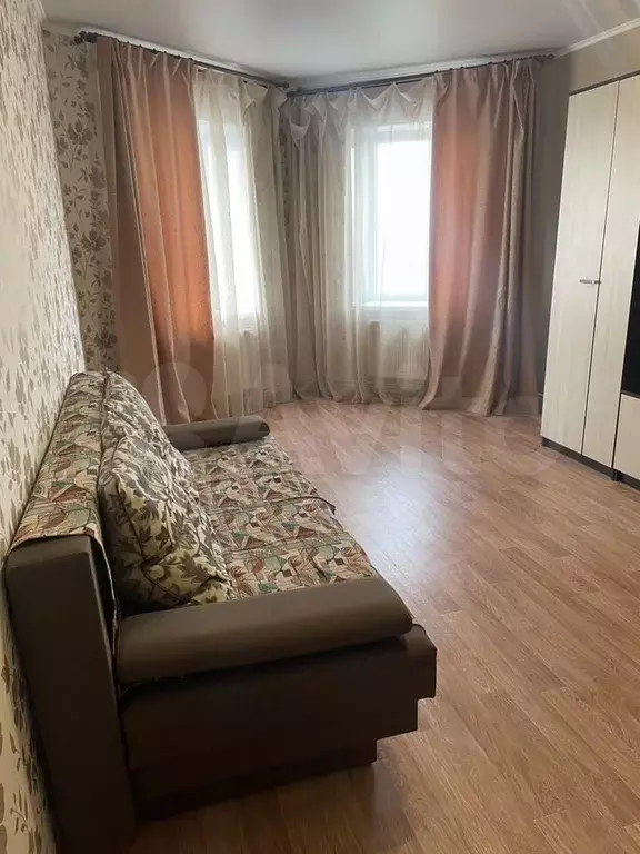 1-к. квартира, 50 м, 4/8 эт. - Фото 1