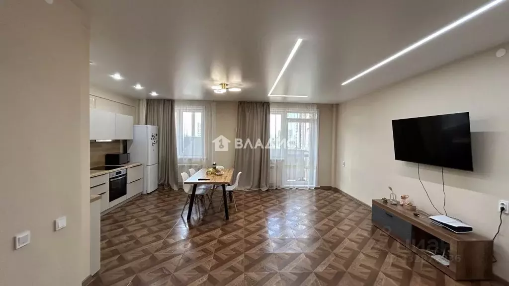 2-к кв. Бурятия, Улан-Удэ 142-й мкр, 10 (64.9 м) - Фото 1