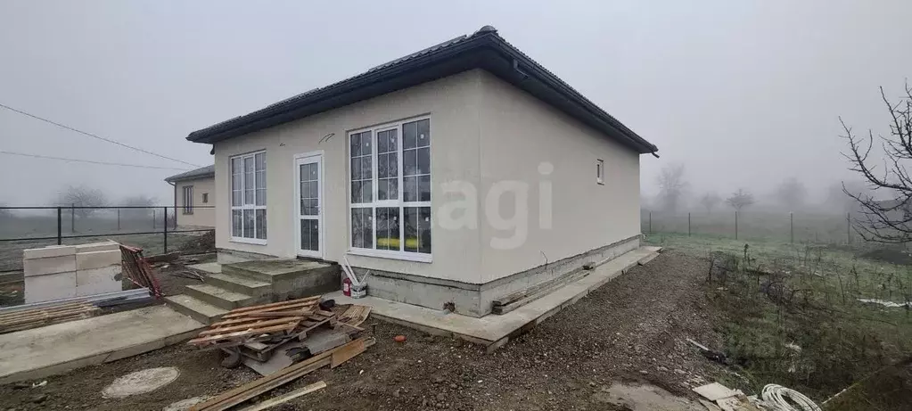 Дом в Адыгея, Майкоп городской округ, Ханская ст-ца ул. 50 лет Победы ... - Фото 1