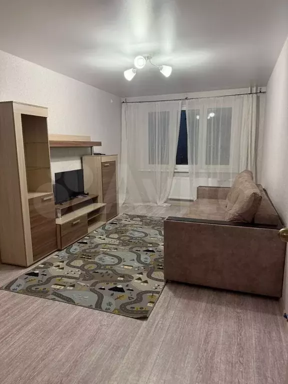 2-к. квартира, 63 м, 13/18 эт. - Фото 0
