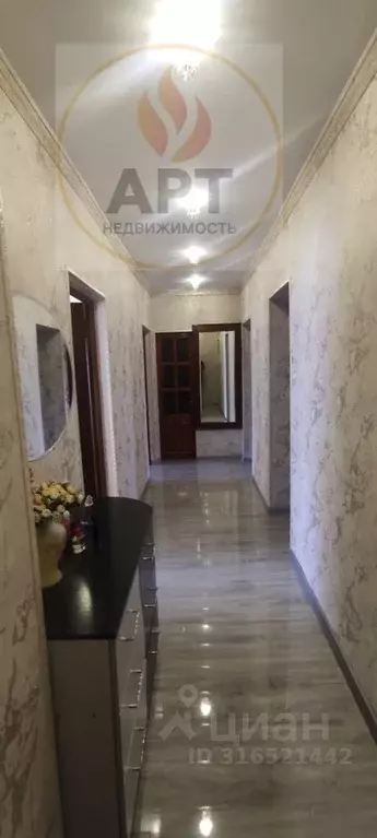 3-к кв. Северная Осетия, Владикавказ ул. Кирова, 74 (105.0 м) - Фото 0