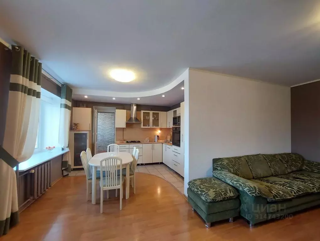 3-к кв. Псковская область, Псков Красноармейская ул., 24 (106.9 м) - Фото 1