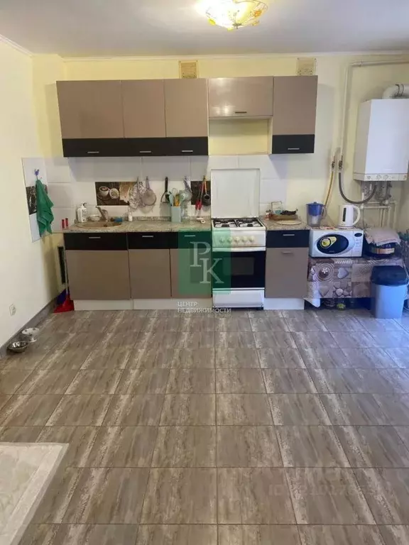 2-к кв. Севастополь ул. Загордянского, 24 (65.8 м) - Фото 2