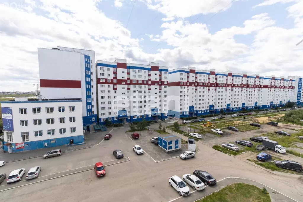 3-комнатная квартира: Курган, жилой район Заозёрный, 5-й микрорайон, ... - Фото 1