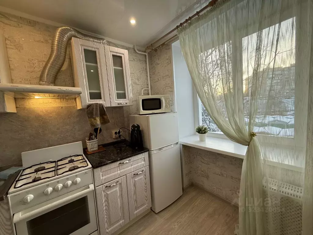 1-к кв. Мурманская область, Мурманск ул. Академика Книповича, 49к3 ... - Фото 2