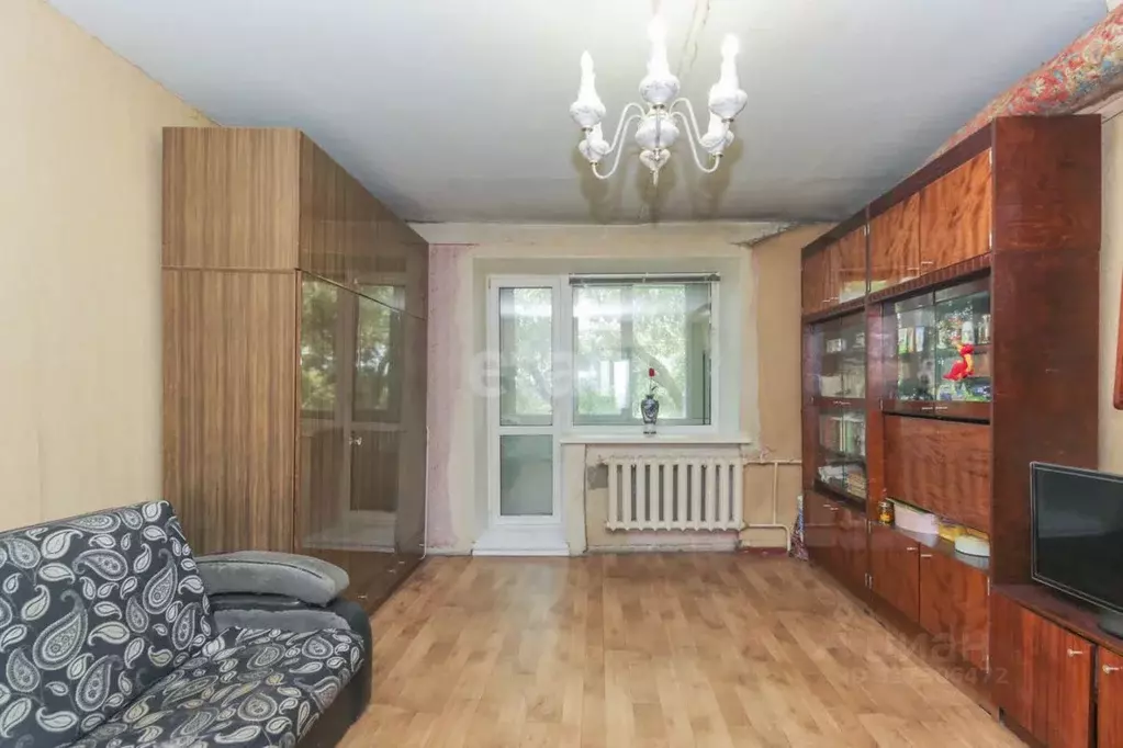 3-к кв. Омская область, Омск ул. 8-я Кировская, 101 (60.0 м) - Фото 0