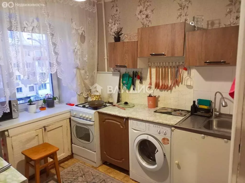 2-комнатная квартира: Кемерово, улица Дзержинского, 13 (40 м) - Фото 0