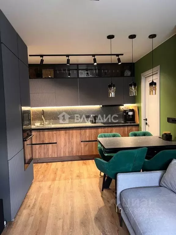 2-к кв. Санкт-Петербург пос. Парголово, ул. Шишкина, 311 (57.5 м) - Фото 1