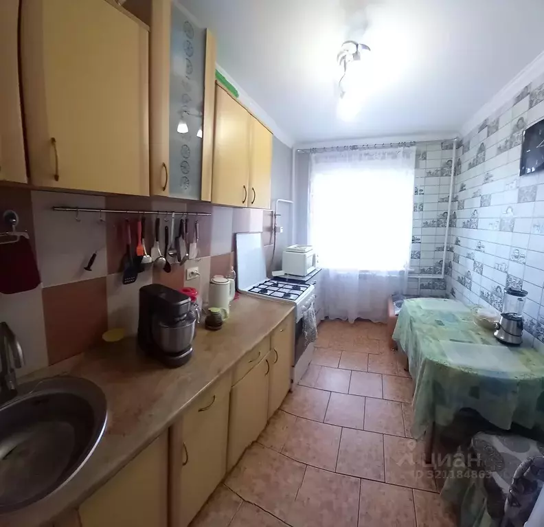 3-к кв. Омская область, Омск пос. Амурский, ул. Нахимова, 61 (66.1 м) - Фото 2