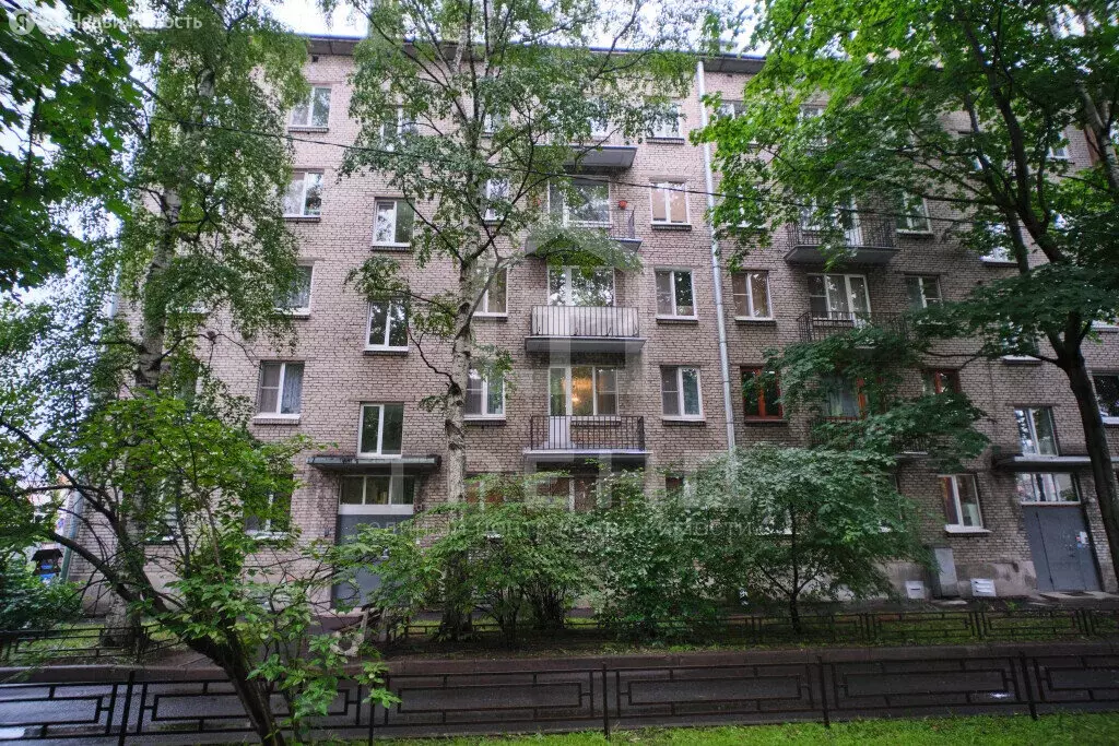 3-комнатная квартира: Санкт-Петербург, улица Беринга, 8 (55.3 м) - Фото 0