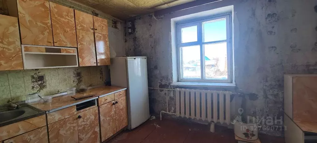 2-к кв. Омская область, Кормиловка рп ул. Советская, 137 (43.7 м) - Фото 1