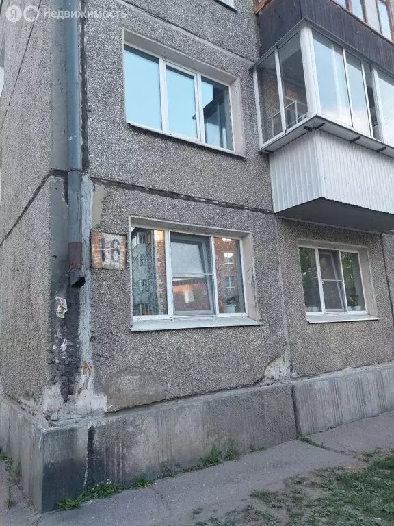 3-комнатная квартира: Шелехов, 1-й микрорайон, 16 (47.7 м) - Фото 0