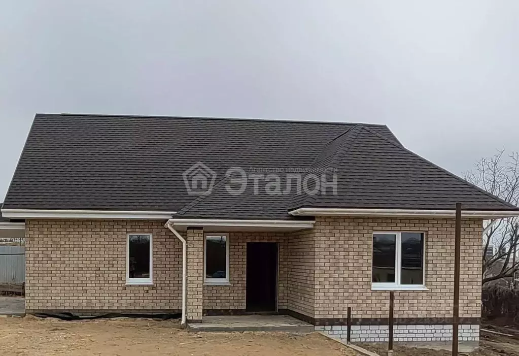 Дом в Волгоградская область, Волгоград ул. Джамбула Джабаева, 2/62 ... - Фото 2