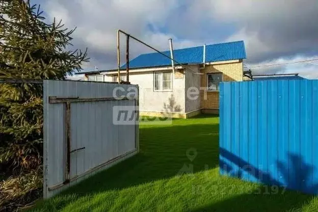 Дом в Омская область, Любинский район, с. Любино-Малороссы ... - Фото 1