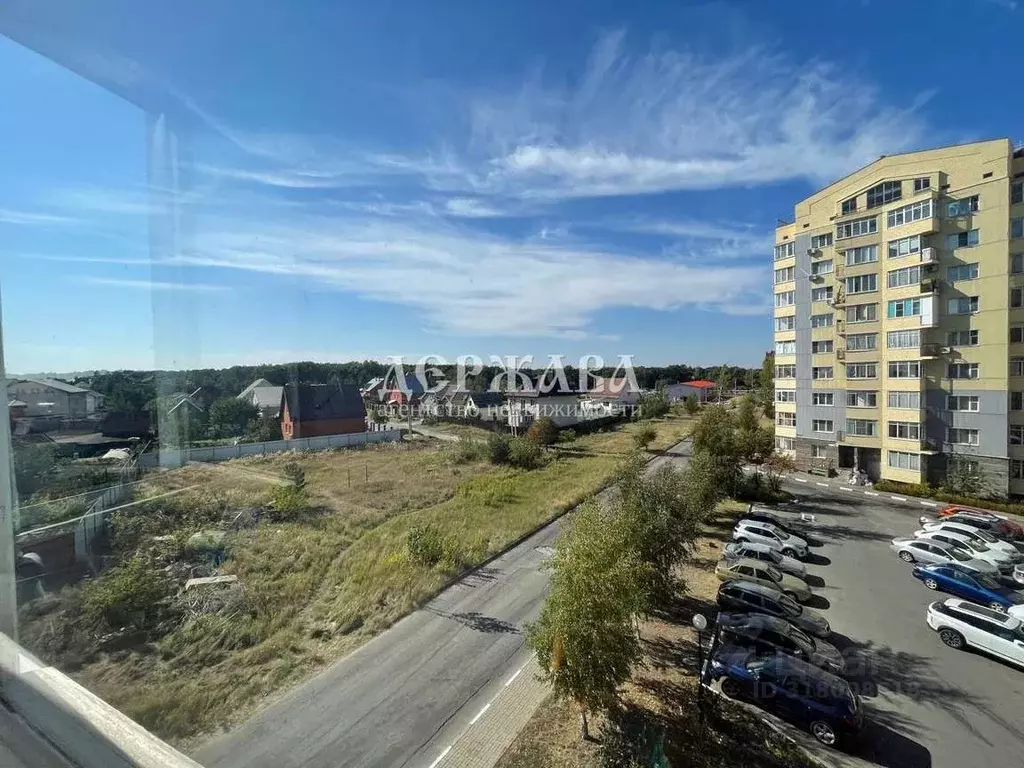 2-к кв. Белгородская область, Старый Оскол Дубрава мкр, 1 кв-л, 16 ... - Фото 0