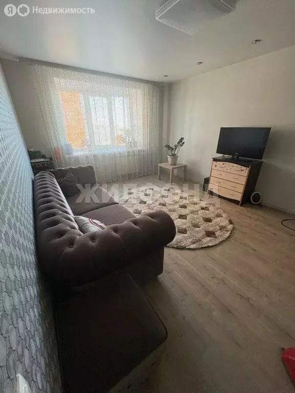 3-комнатная квартира: Томск, проспект Ленина, 193 (62.3 м) - Фото 2