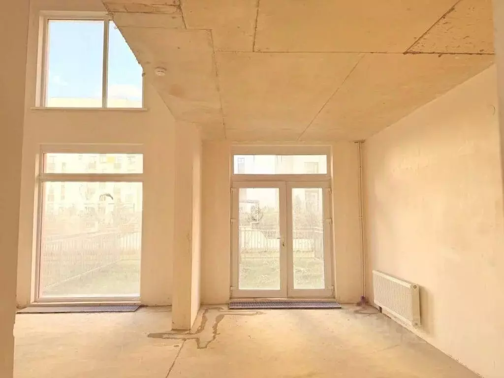 2-к кв. Крым, Симферополь просп. Александра Суворова, 15к3 (73.3 м) - Фото 1