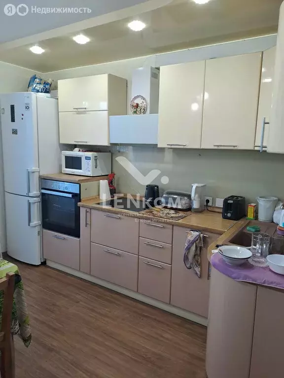 3-комнатная квартира: Ижевск, улица 30 лет Победы, 43 (81 м) - Фото 0