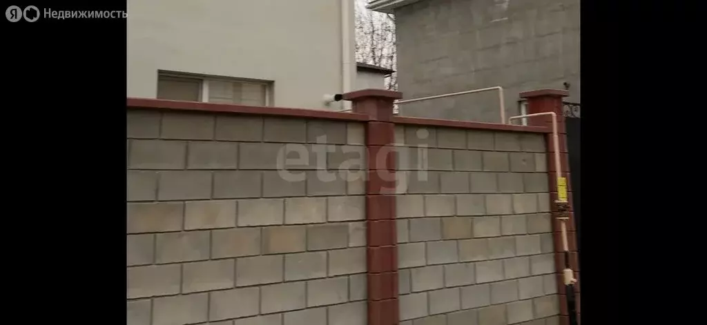 Дом в Симферопольский район, Мирновское сельское поселение, село ... - Фото 1