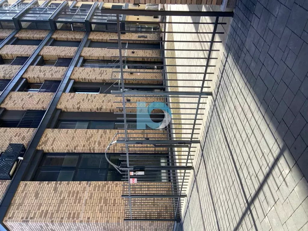 3-комнатная квартира: Уфа, улица Аксакова, 18 (72 м) - Фото 1